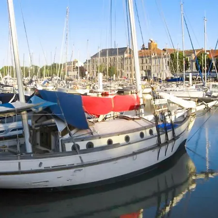 Maison De 6 Chambres A Saint Fort Sur Gironde Avec Jardin Amenage Et Wifi A 20 Km De La Plage