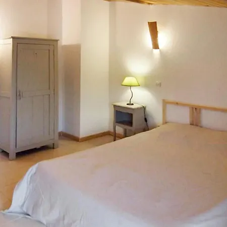 Maison De 6 Chambres A Saint Fort Sur Gironde Avec Jardin Amenage Et Wifi A 20 Km De La Plage